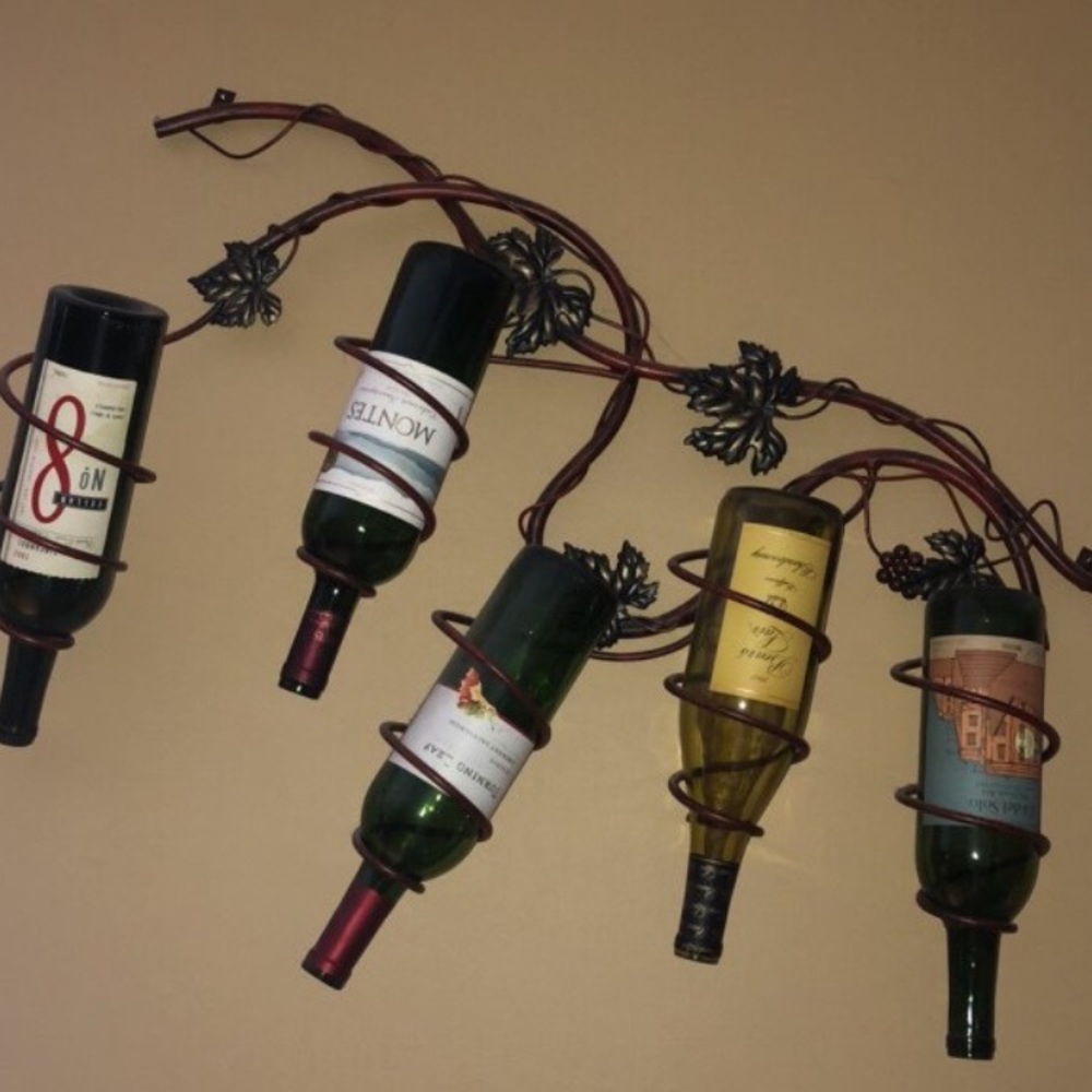 Wine bottle holder wall decor